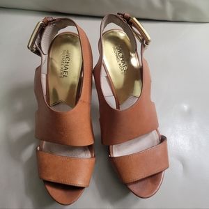 Michael Kors Platform HeelPumps